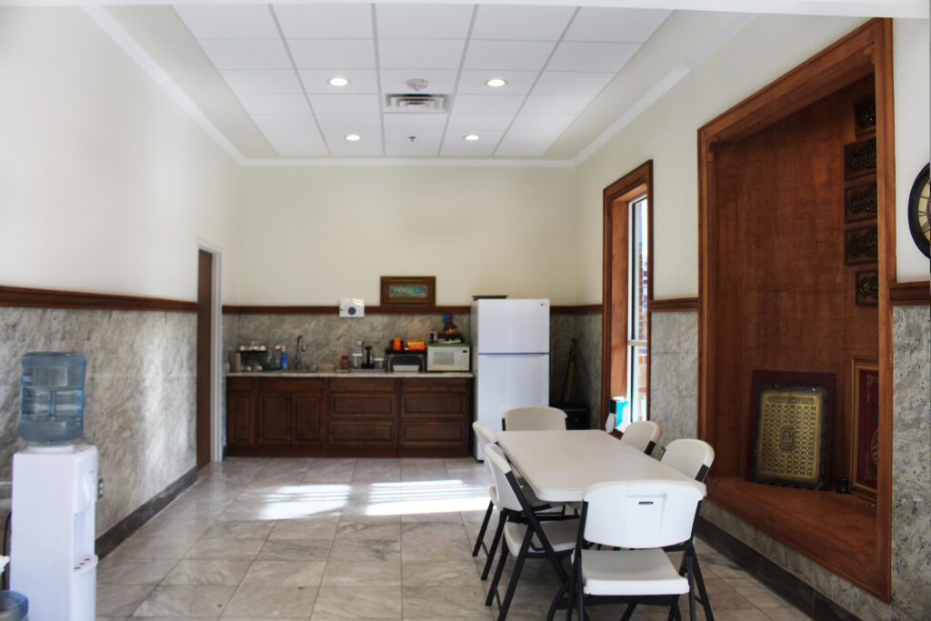3-entrance-common-area-1024x683