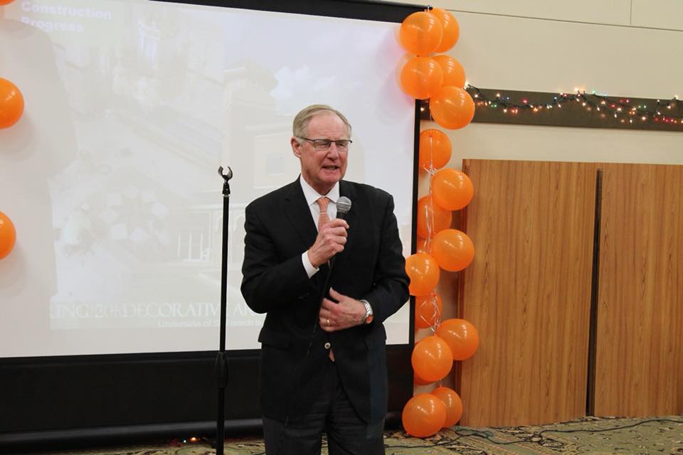 33194584_193442847969953_1949414917543034880_n